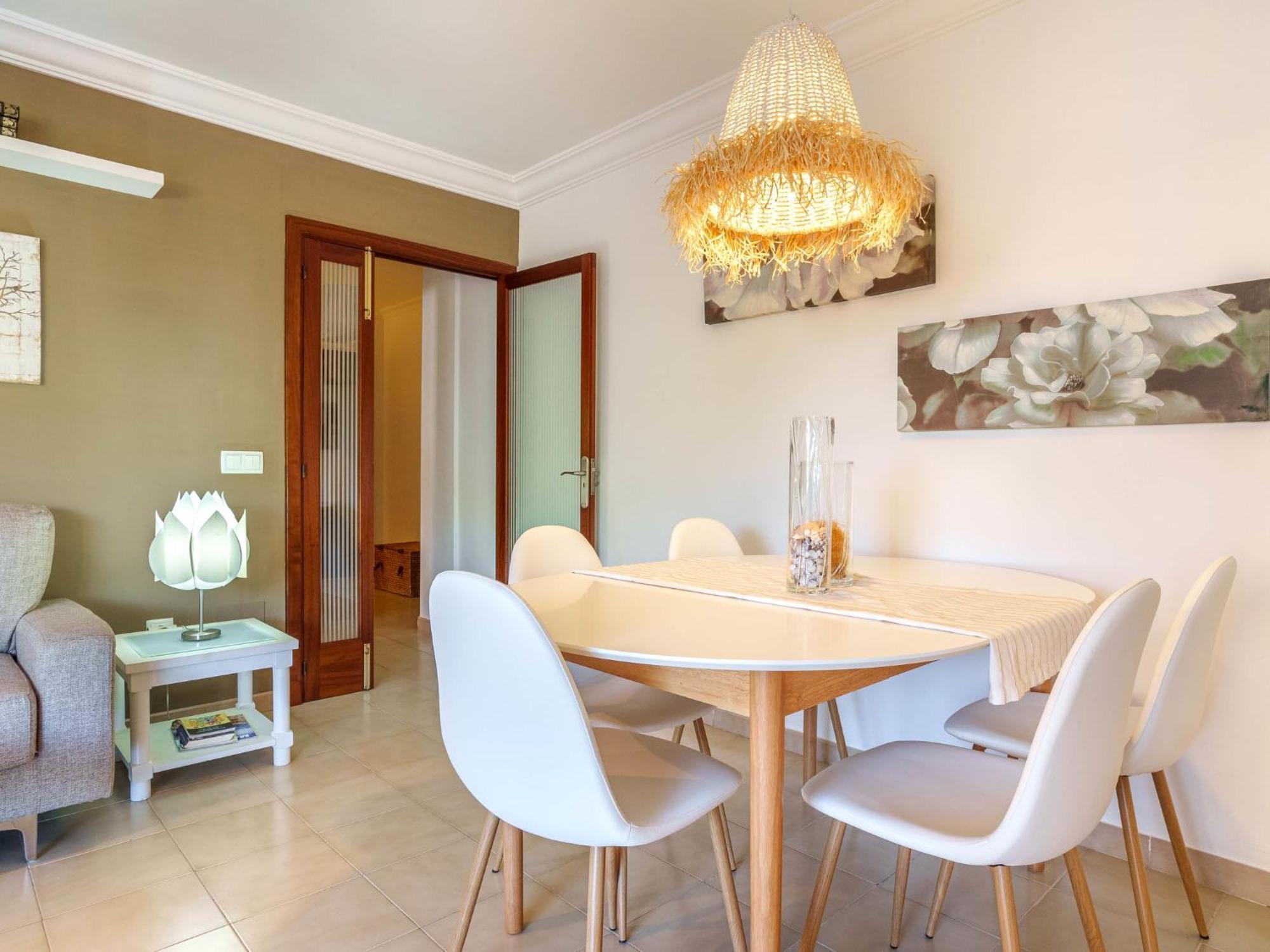 4 By Interhome